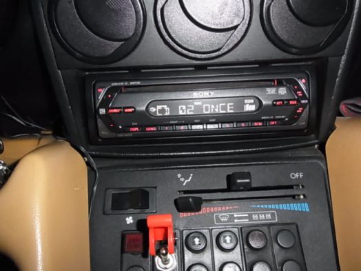 car/R0055371.jpg 35KB 