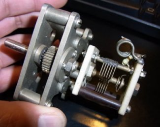 etc/R0017882.jpg 19KB 