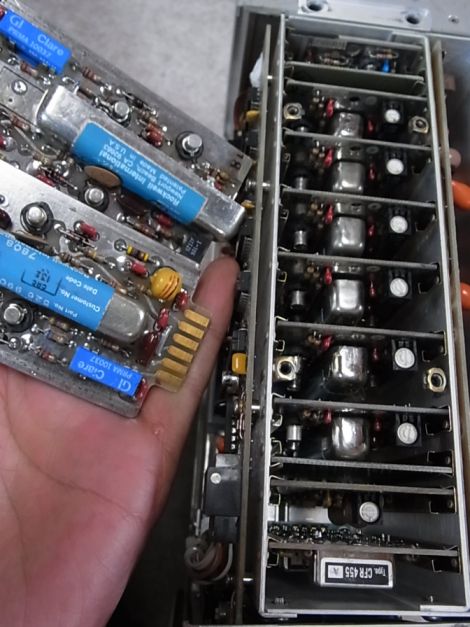 etc/R0019222.jpg 61KB 