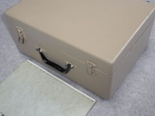 etc/R0019454.jpg 18KB 