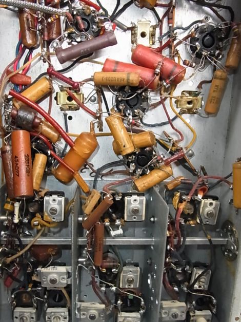 etc/R0052435.jpg 79KB 