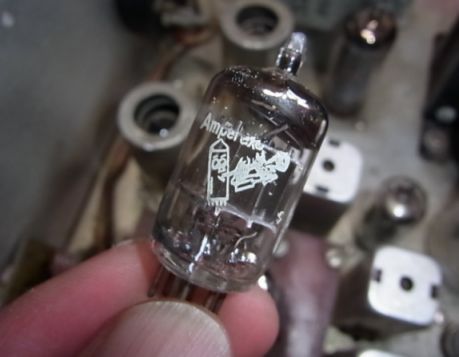 etc/R0057038.jpg 21KB 