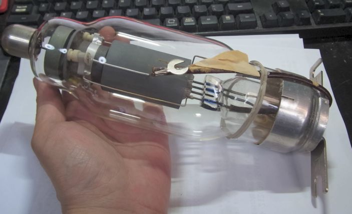 etc/R0058324.jpg 38KB 