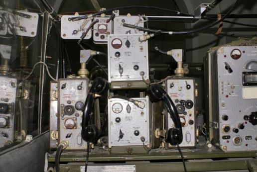 etc/f_20639799.jpg 41KB 