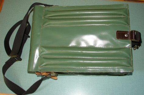 mil_items/DSC09364.jpg 27KB 