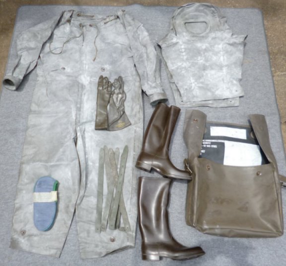 mil_items/P1040267.jpg 53KB 