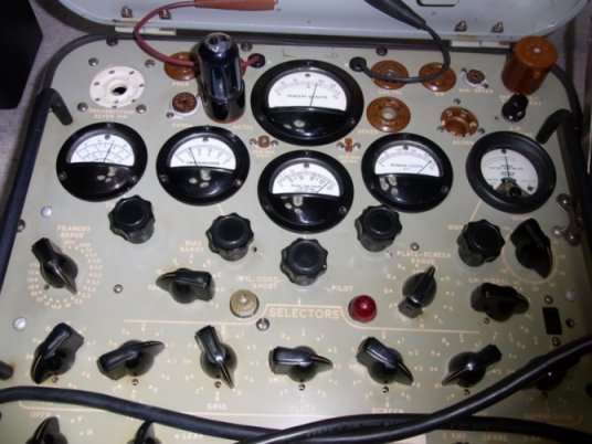 mil_items/R0010505.jpg 49KB 