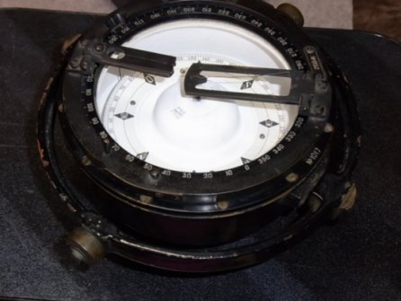 mil_items/R0017309.jpg 27KB 