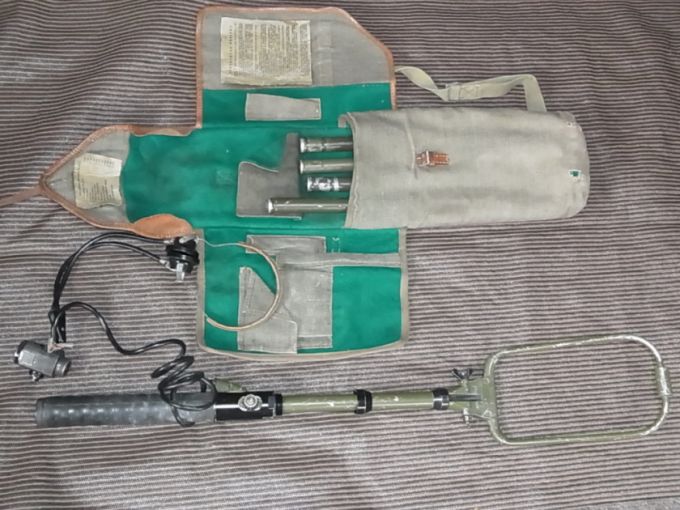 mil_items/R0030903.jpg 71KB 