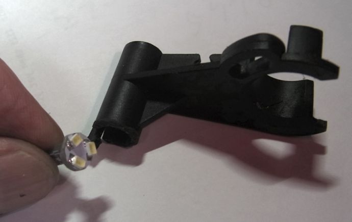 etc_1/car_1/R0059042.jpg 23KB 