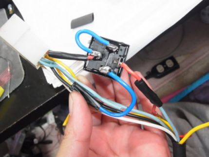 etc_1/car_1/R0059278.jpg 22KB 