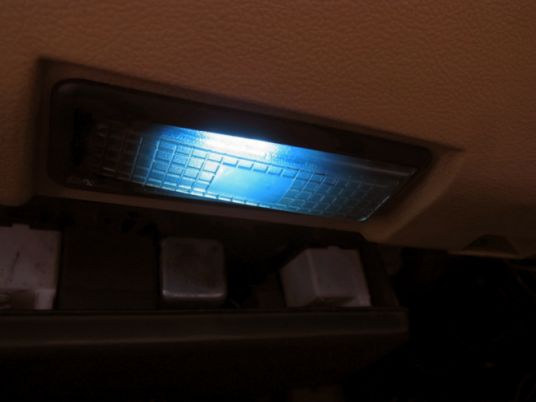 etc_1/car_1/R0059435.jpg 17KB 