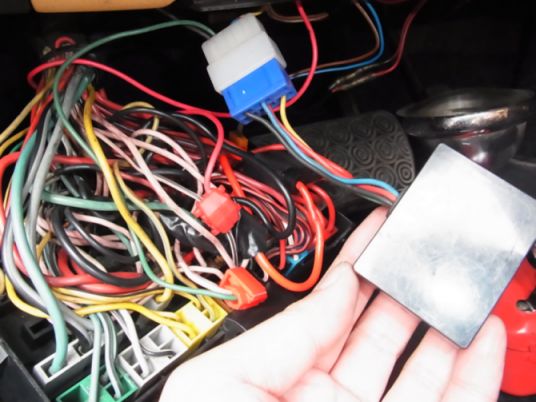 etc_1/car_1/R0060160.jpg 44KB 