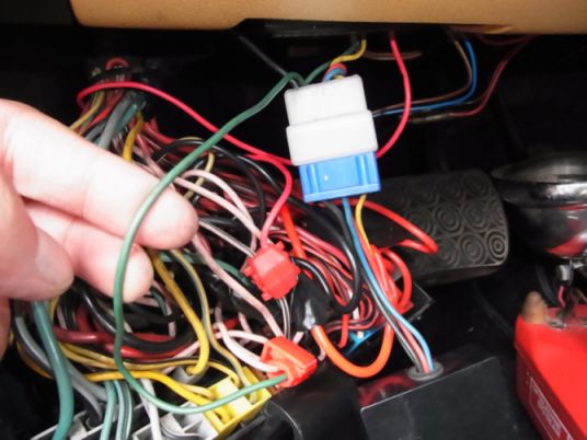 etc_1/car_1/R0060162.jpg 40KB 