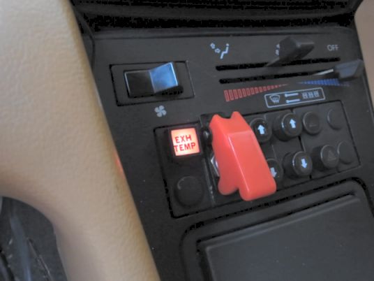 etc_1/car_1/R0060164.jpg 24KB 