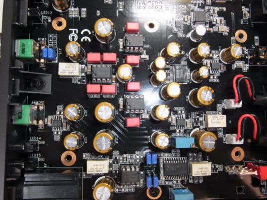 etc_1/webR0059053.jpg 53KB 