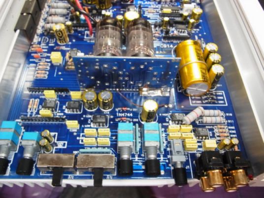 etc_1/webR0059059.jpg 54KB 